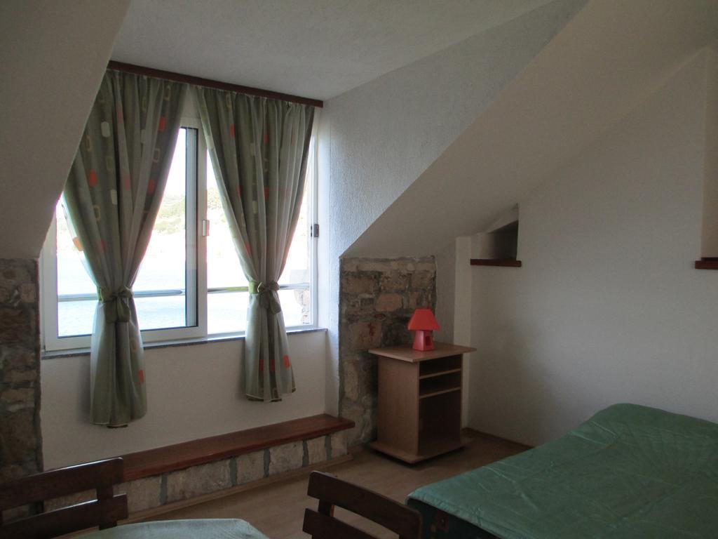 Apartments Acalinovic Vis Zimmer foto
