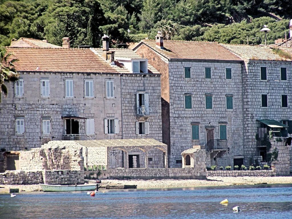 Apartments Acalinovic Vis Zimmer foto
